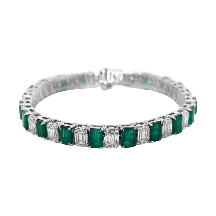 18Kt White Gold Diamond And Green Emerald Tennis Bracelet