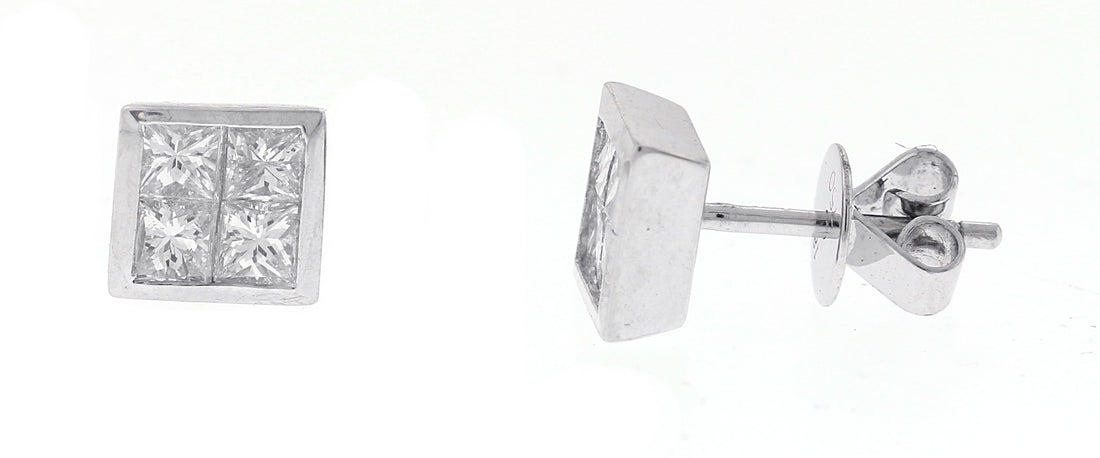18kt White Gold Diamond Stud Earrings