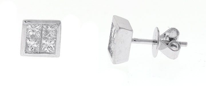 18kt White Gold Diamond Stud Earrings