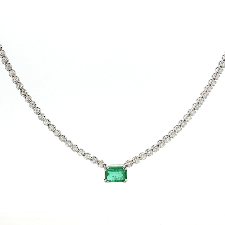 18kt White Gold Diamond And Green Emerald Tennis Necklace
