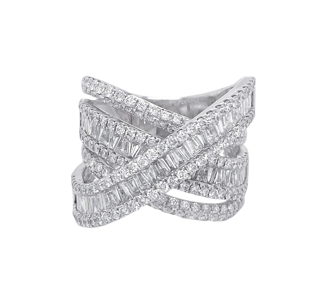 18kt White Gold Diamond Ring
