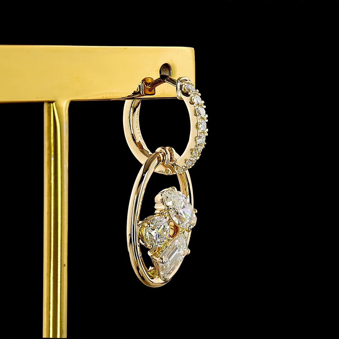 14kt Yellow Gold Lab Diamond Dangling Earring