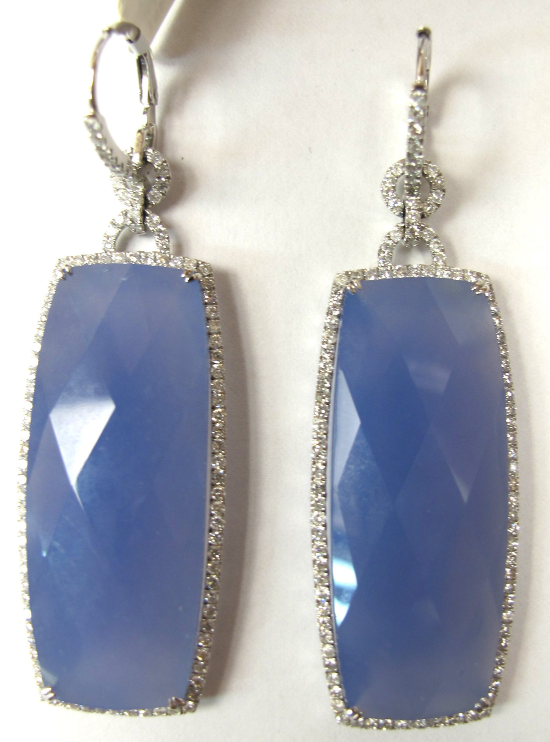 18kt White Gold Blue Chalcedony Dangling Earrings