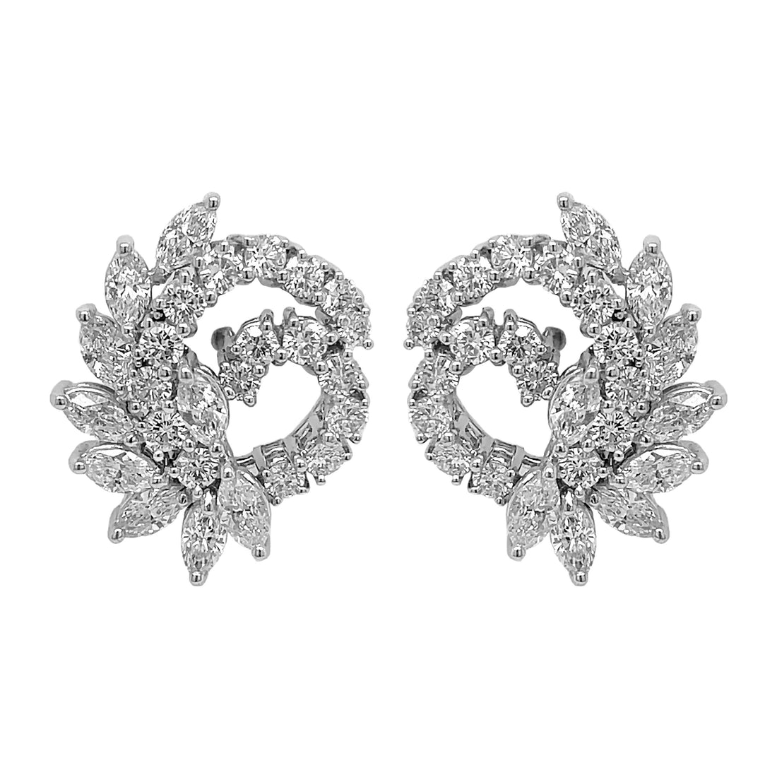 18kt White Gold Diamond Earrings