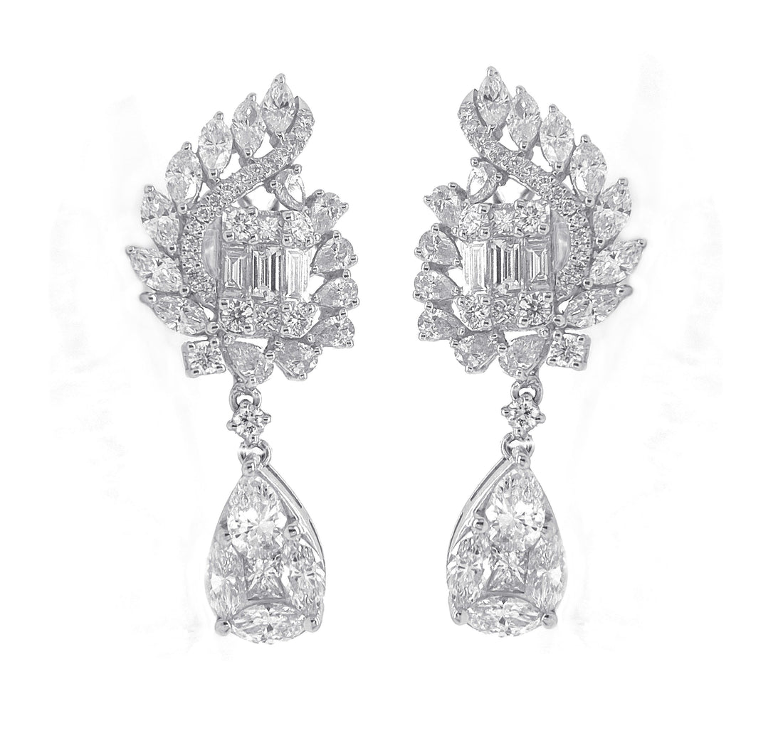 18kt White Gold Diamond Earrings