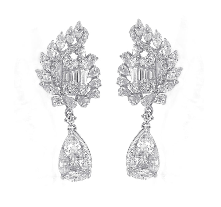 18kt White Gold Diamond Earrings