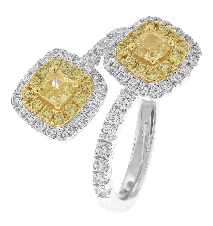 18kt White and Yellow Gold Diamond Ring