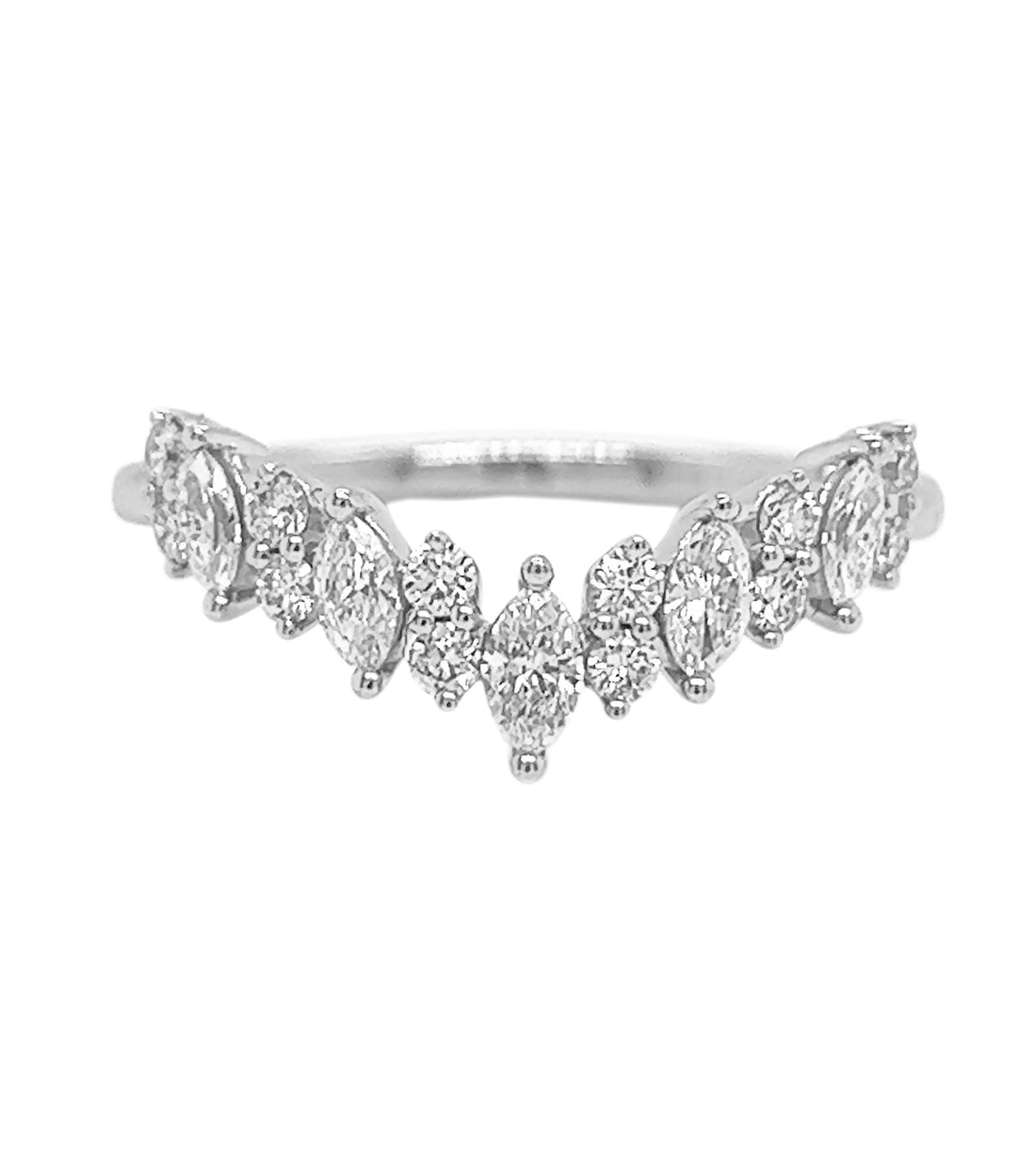 18kt White Gold Diamond Band