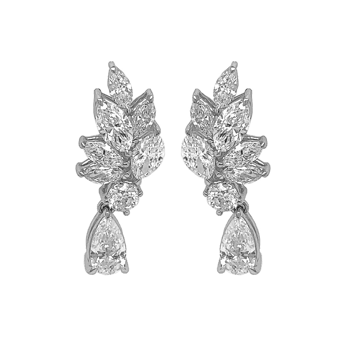 18kt White Gold Diamond Earrings