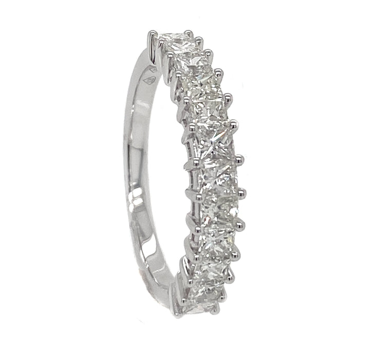 18kt White Gold Diamond Band