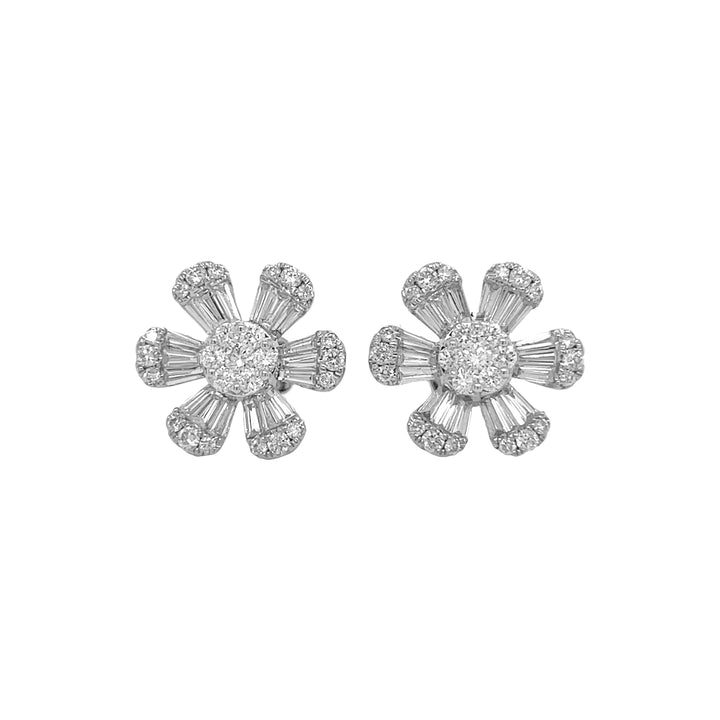 18kt White Gold Diamond Flower Earrings