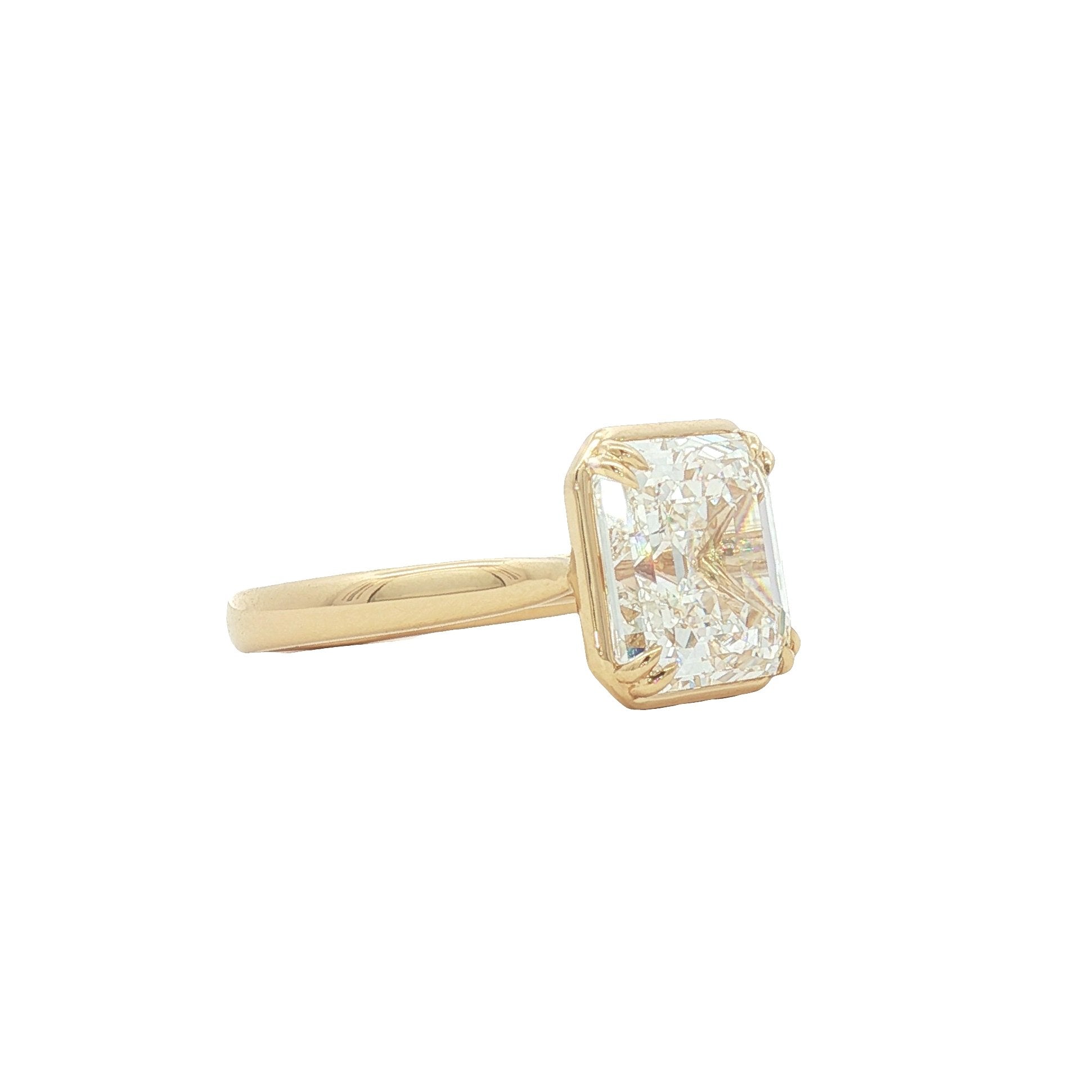14kt Yellow Gold Lab Diamond Ring