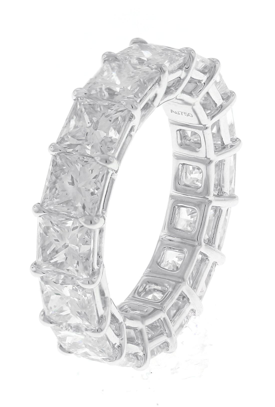 18kt White Gold Diamond Eternity Band