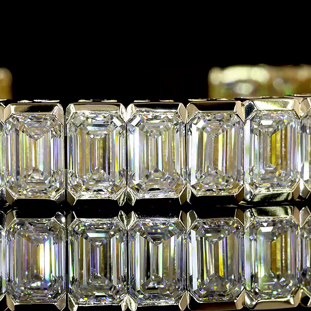 14kt Yellow Gold Lab Diamond Bangle