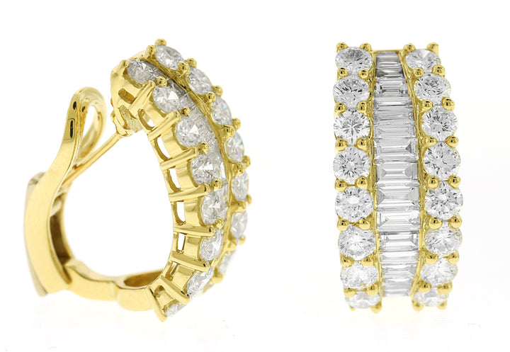 18kt Yellow Gold Diamond Earrings