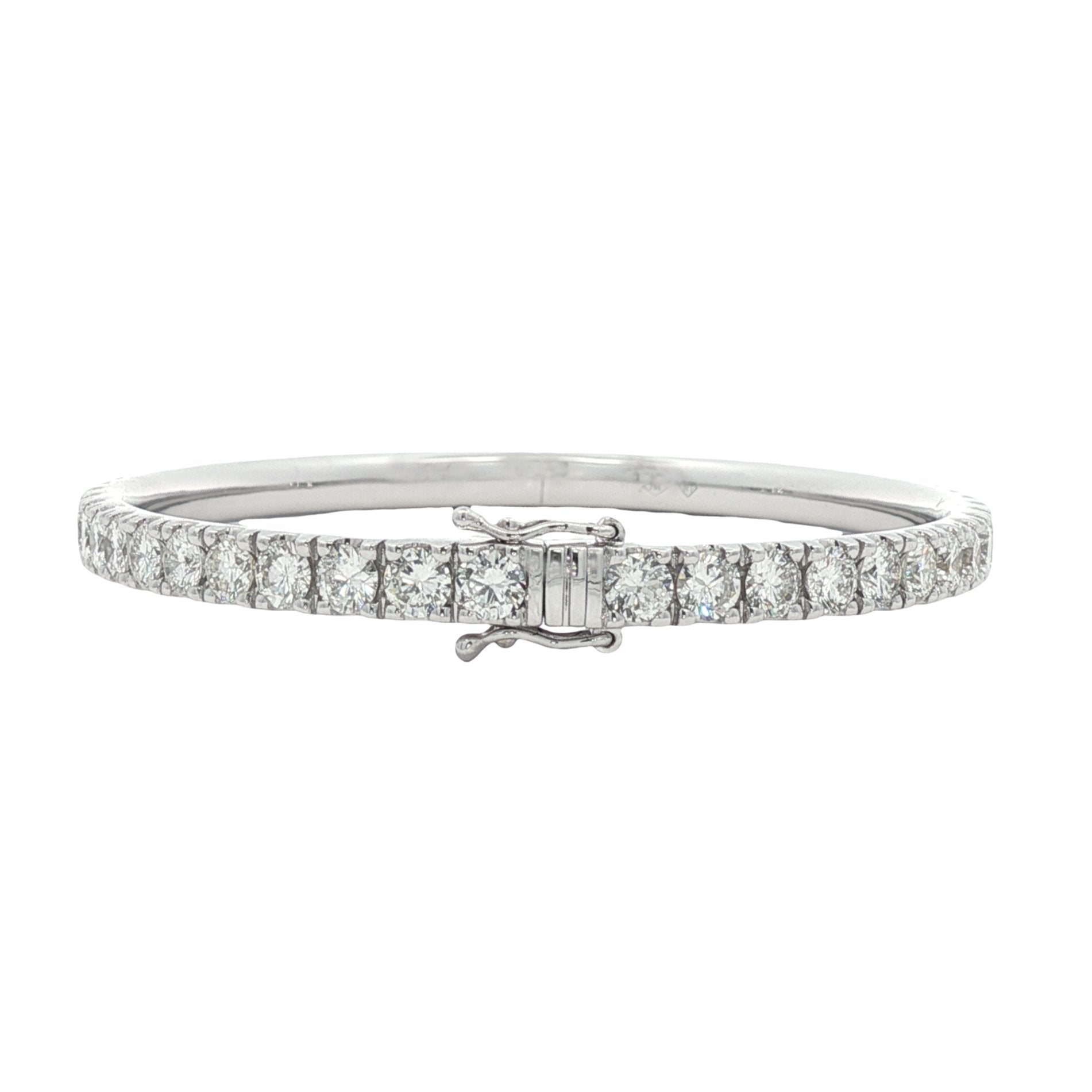 18kt White Gold Diamond Bangle