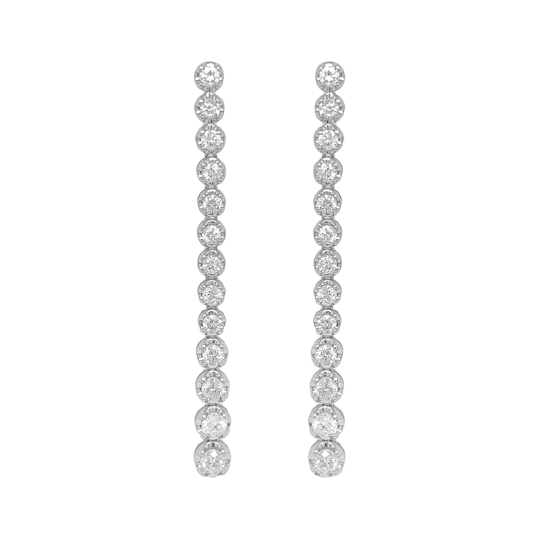 18kt White Gold Diamond Dangling Earrings