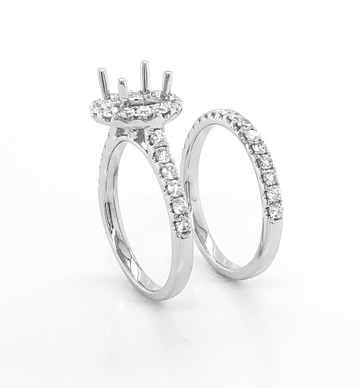 18kt White Gold Diamond Halo Semi Mount With Matching Band