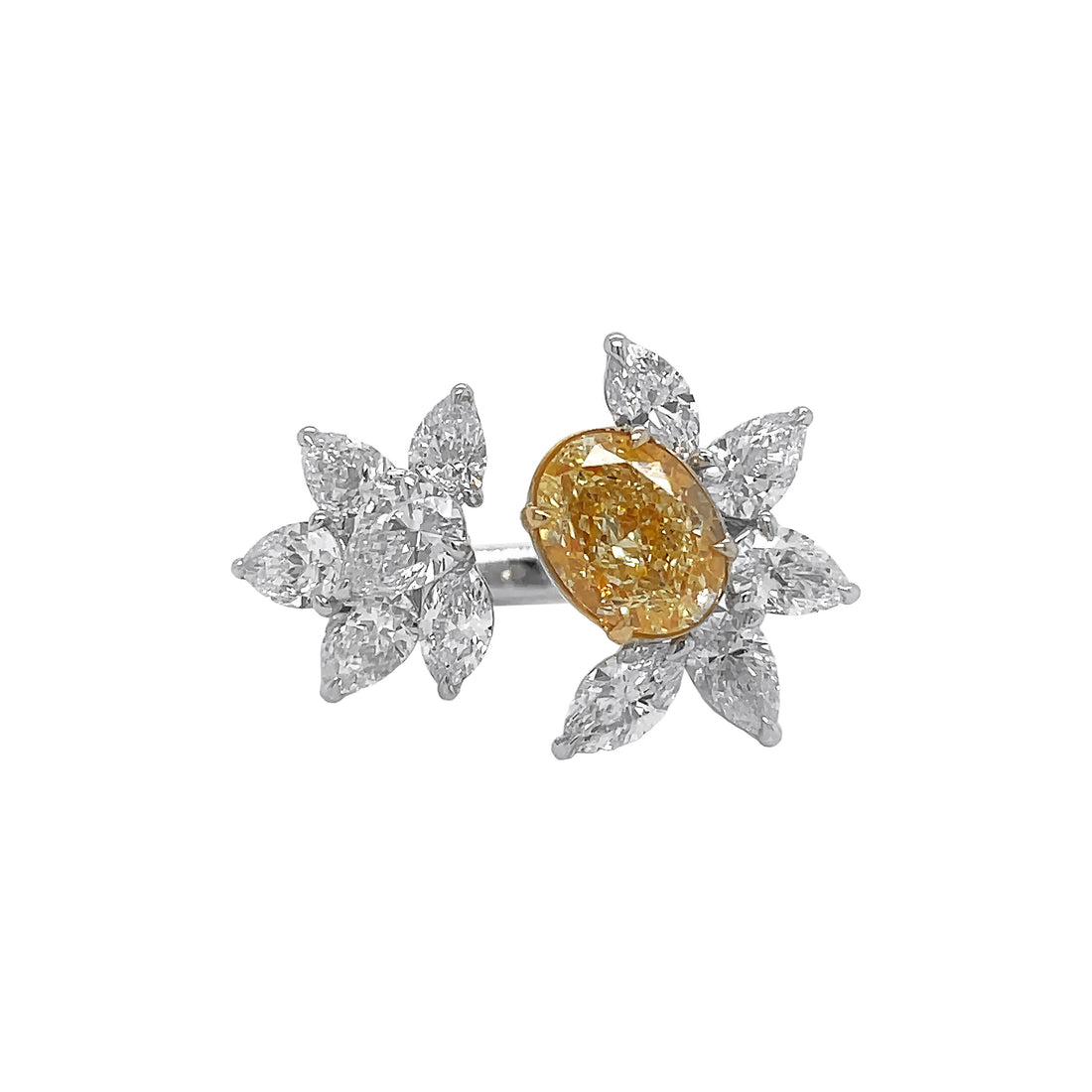 18kt White and Yellow Gold Diamond and Yellow Diamond Ring