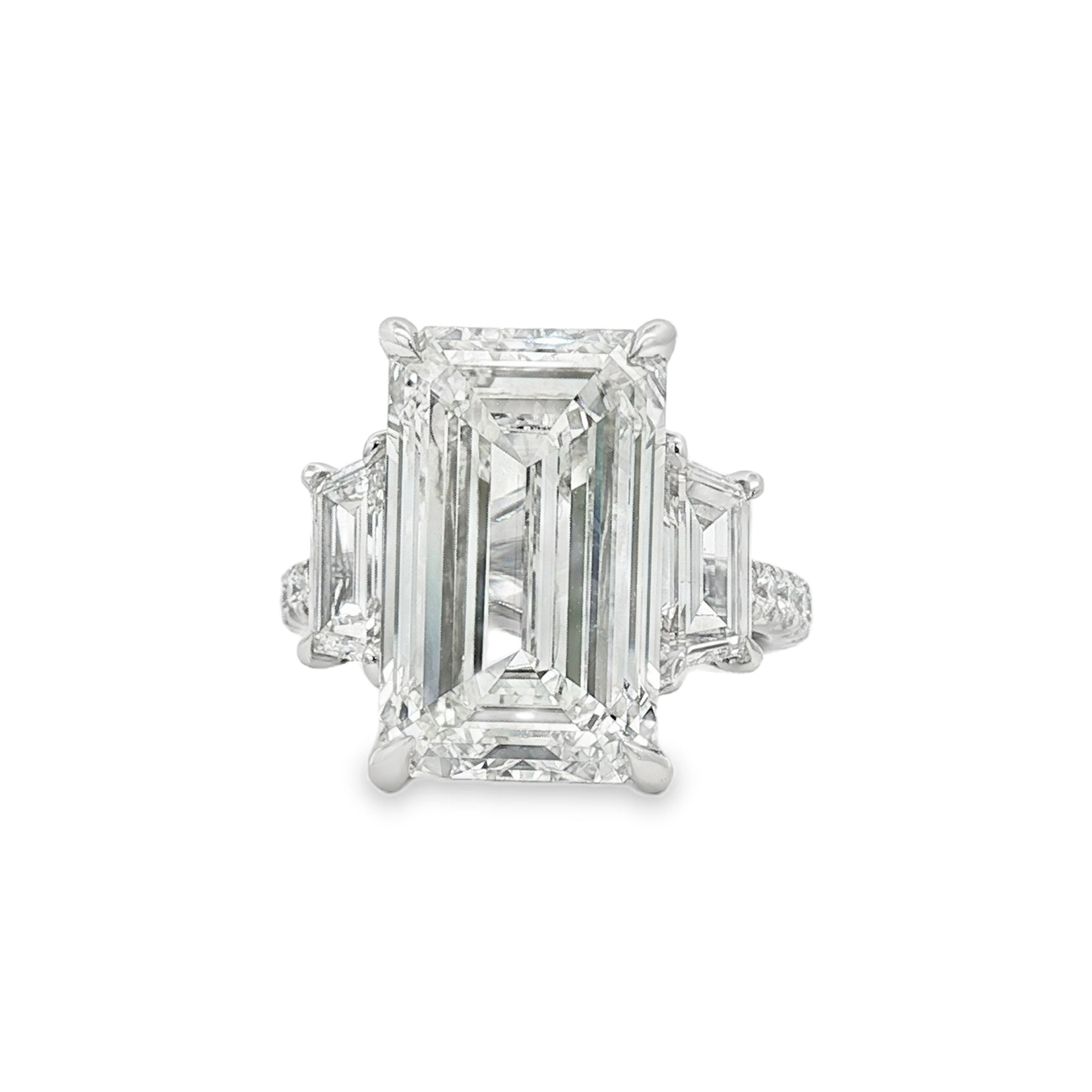 14kt White Gold Lab Diamond Ring
