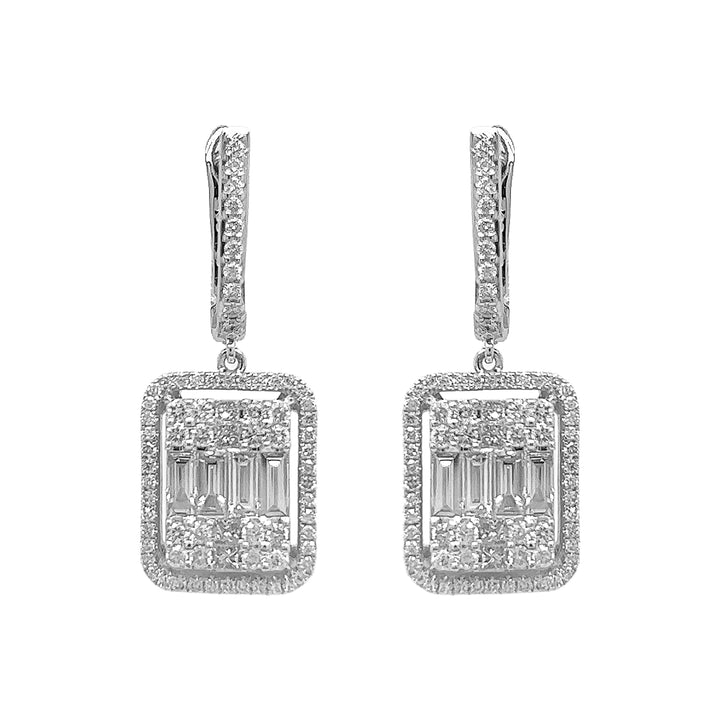 18kt White Gold Diamond Earrings