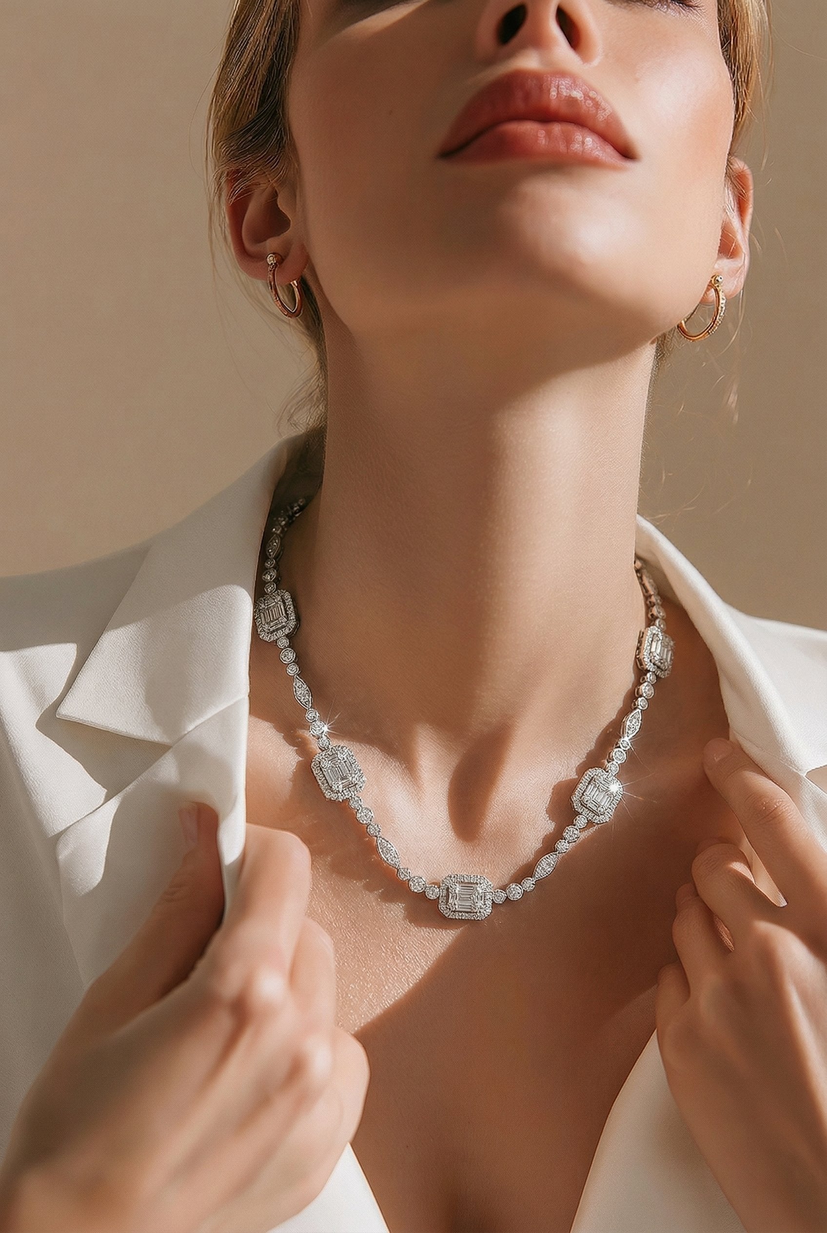 18kt White Gold Diamond Necklace