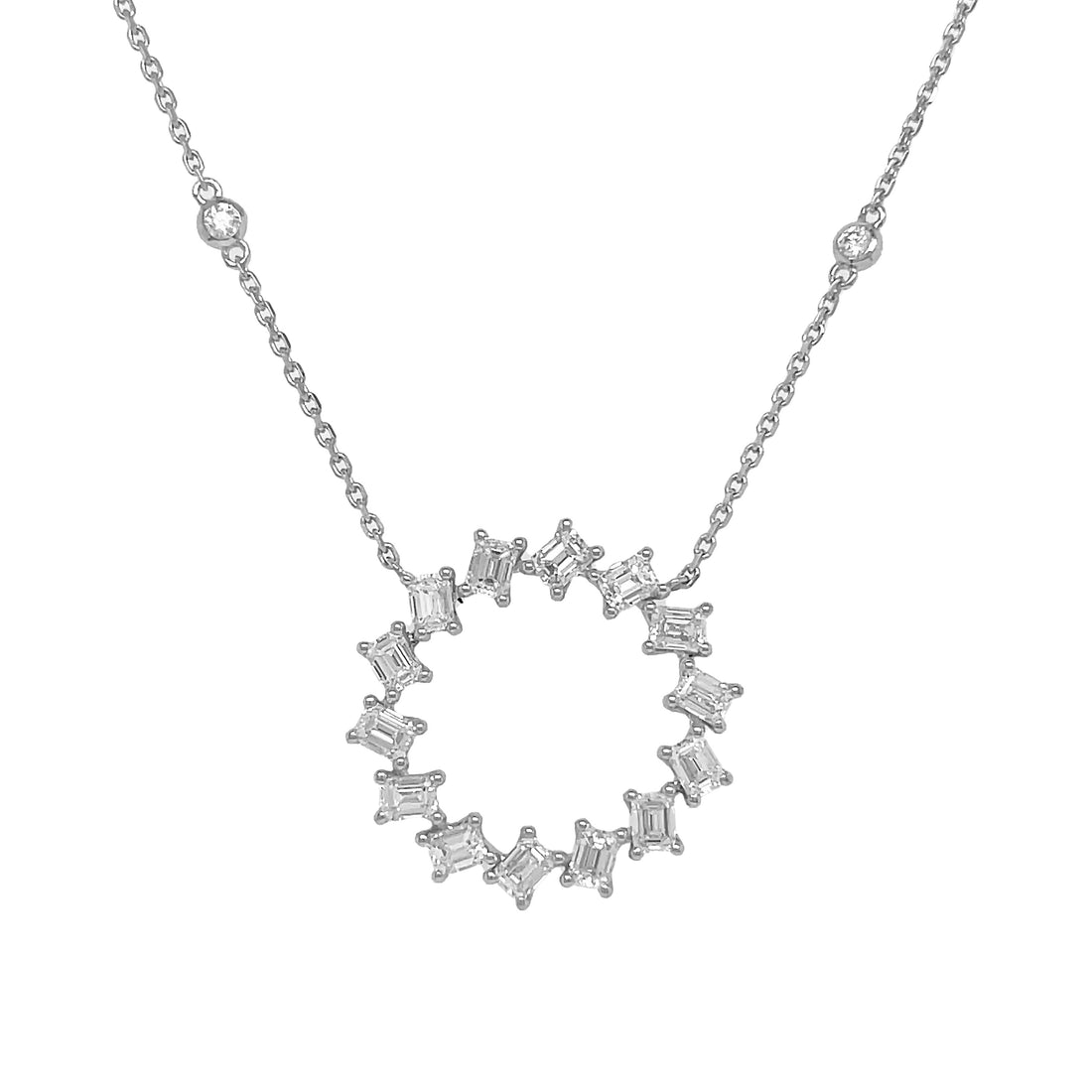 18kt White Gold Diamond Pendant