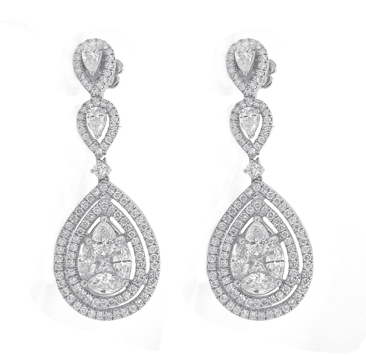 18kt White Gold Diamond Earrings