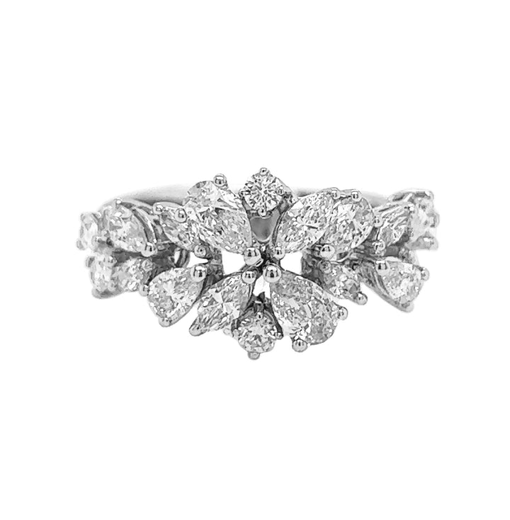 18kt White Gold Diamond Ring