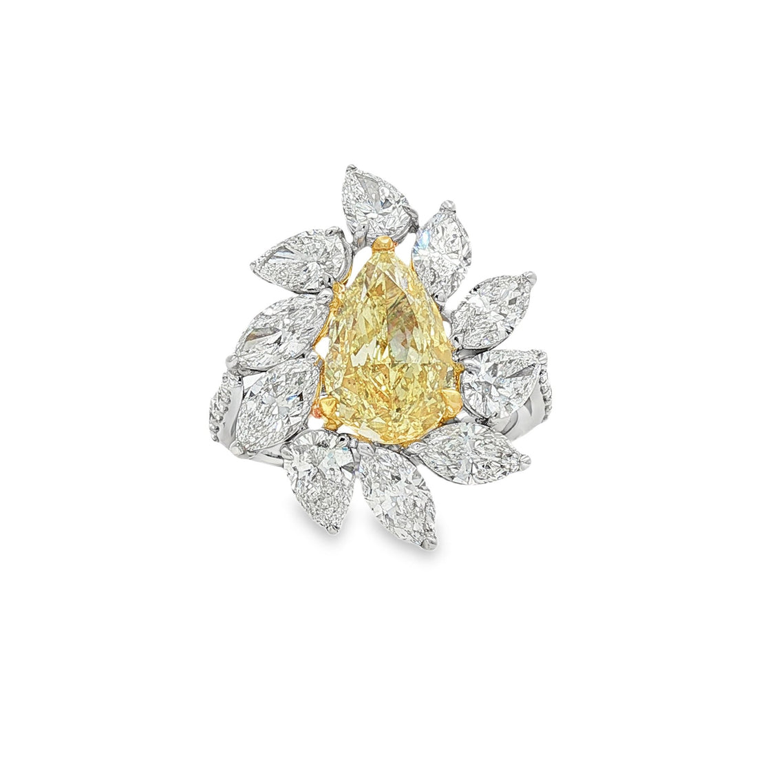 14kt White Gold Lab Diamond And Yellow Diamond Ring