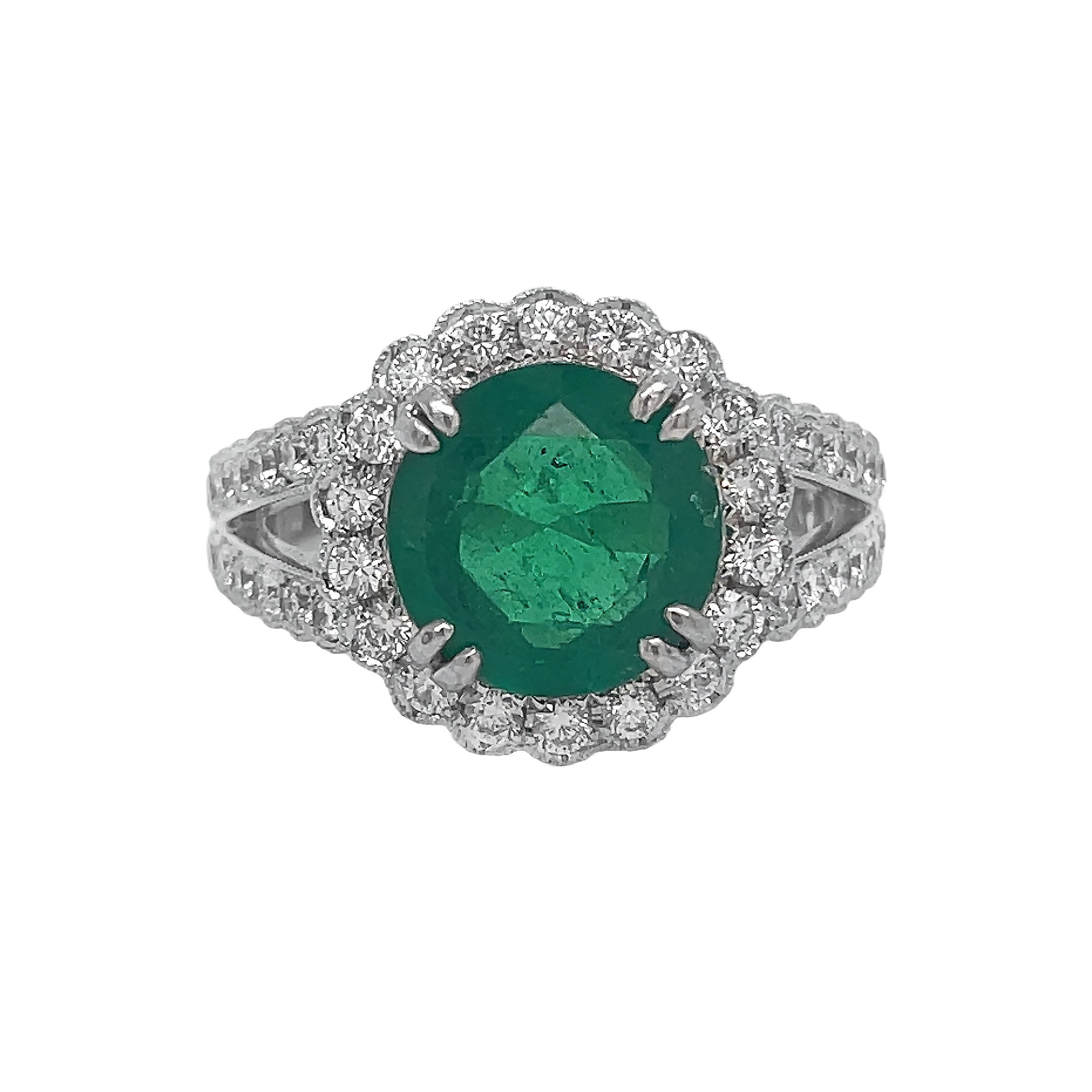 18kt White Gold Diamond and Green Emerald Ring