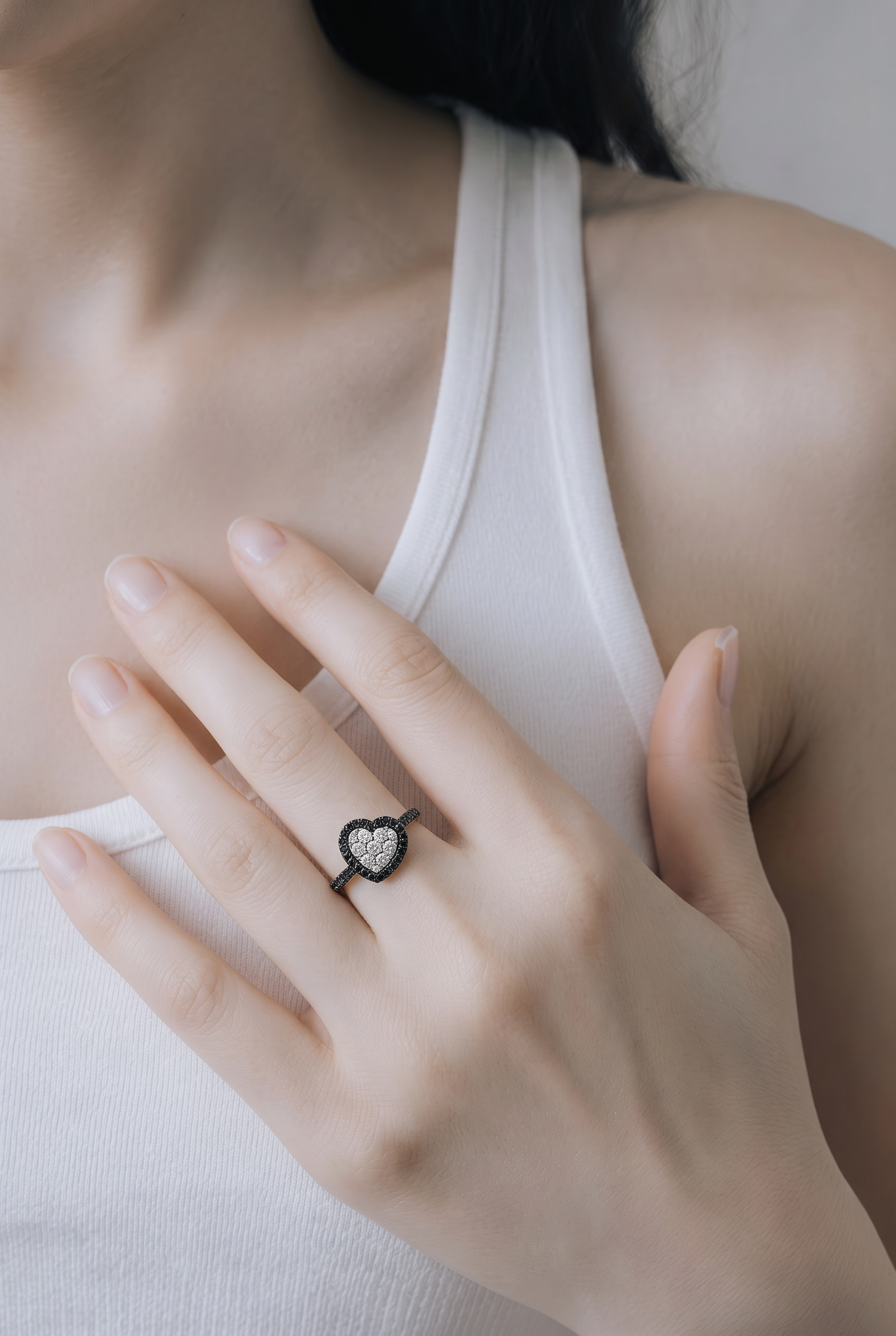 18kt White Gold Diamond Ring