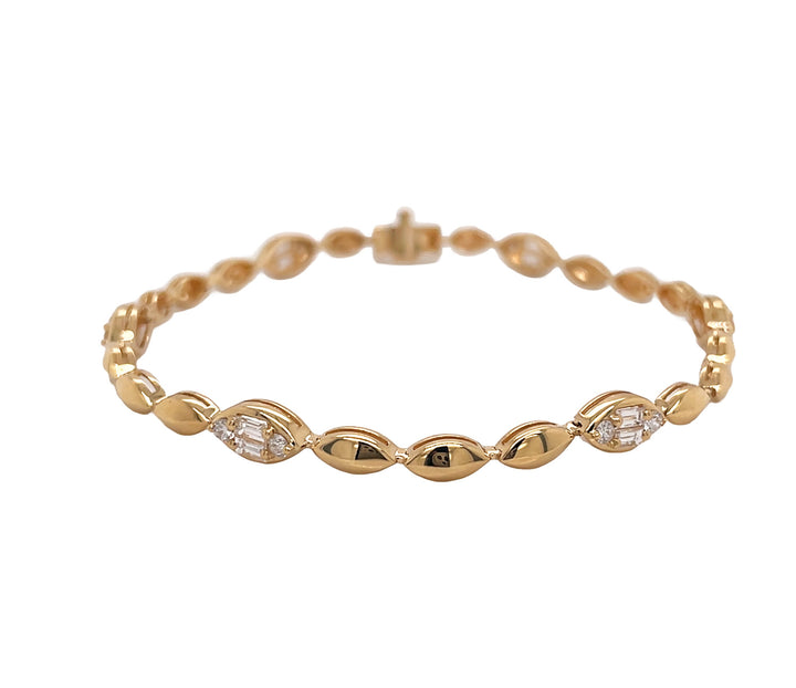 18kt Yellow Gold Diamond Bracelet