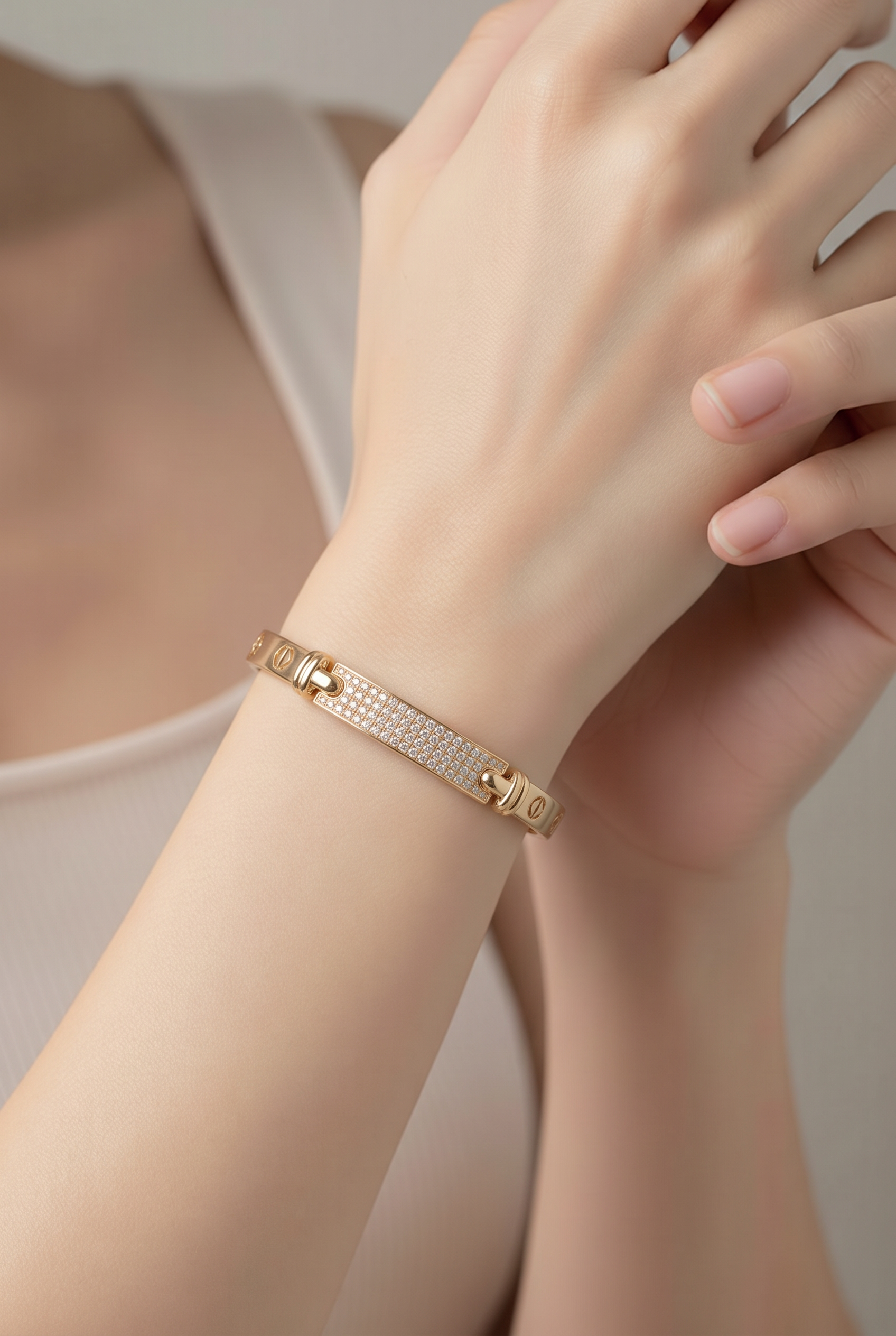 18kt Yellow Gold Diamond Bangle