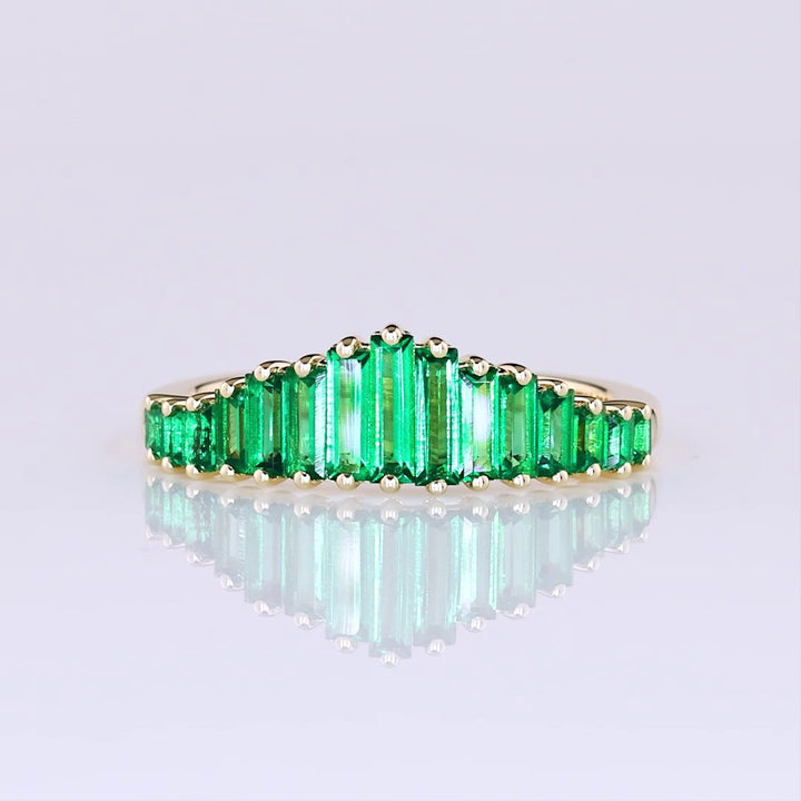 14kt Yellow Gold Lab Green Emerald Band