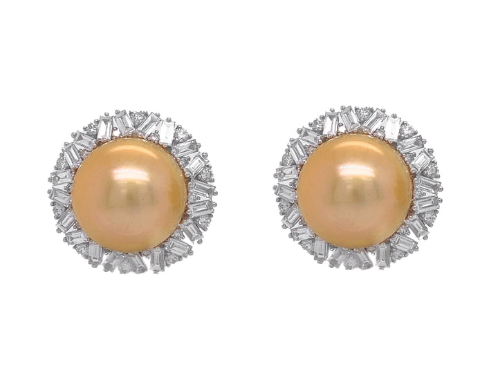 18kt White Gold Diamond and Pearl Earring