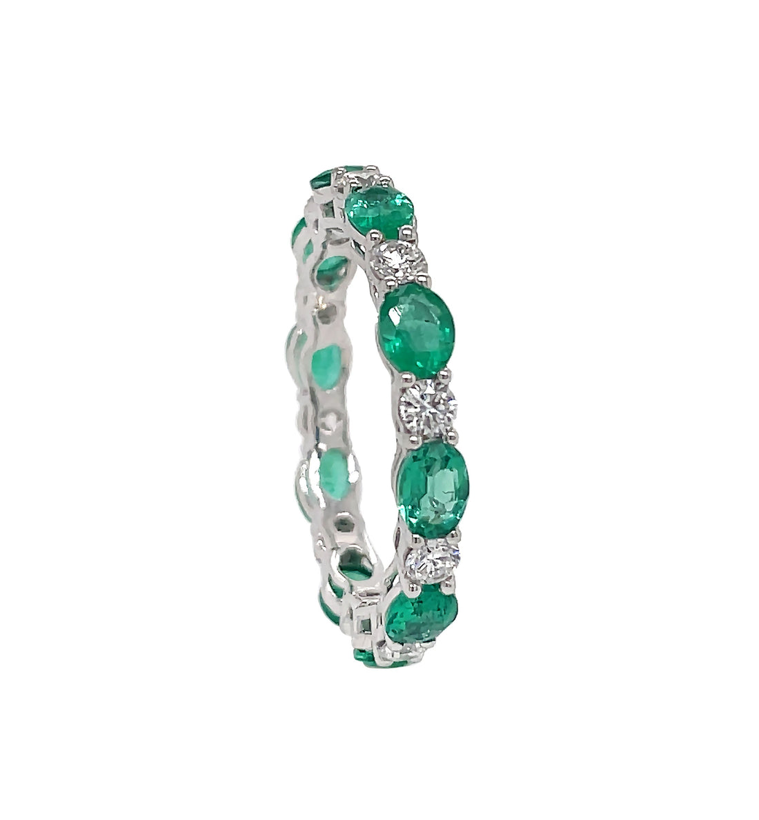 18kt White Gold Round Brilliant Diamond and Green Emerald Eternity Band