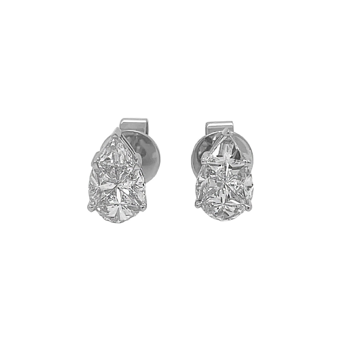 18kt White Gold Diamond Earrings