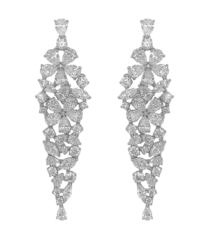 18kt White Gold Diamond Dangling Earrings