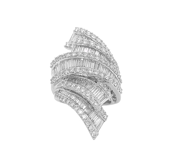 18kt White Gold Diamond Ring