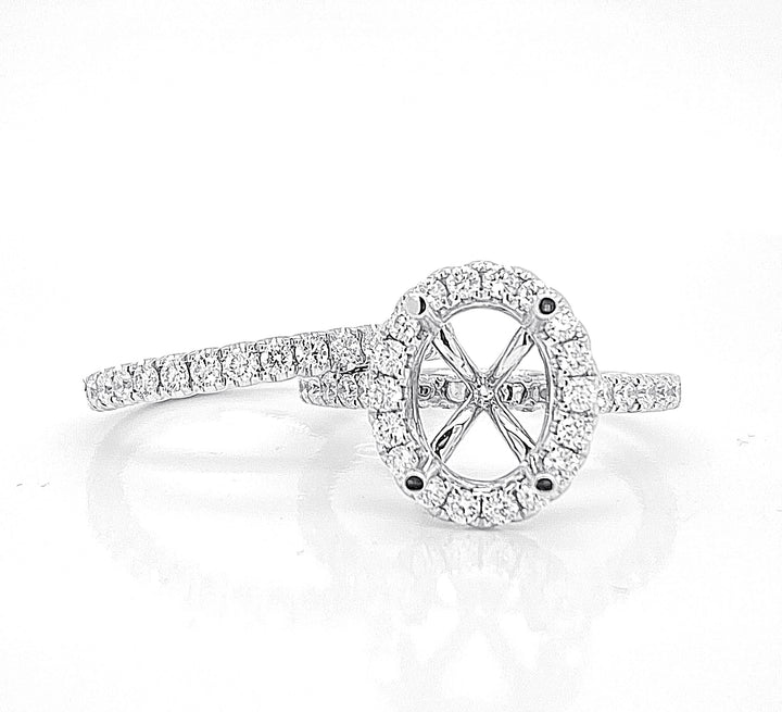 18kt White Gold Diamond Halo Semi Mount