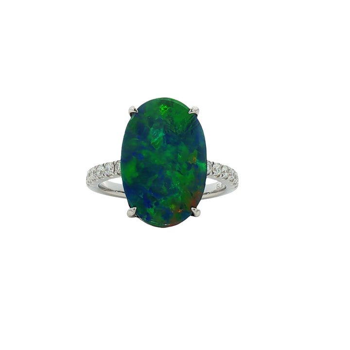 18kt White Gold Diamond And Opal Ring