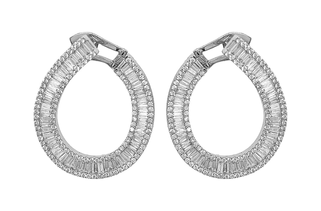 18kt White Gold Diamond Earrings