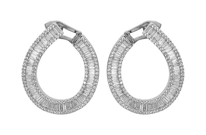 18kt White Gold Diamond Earrings