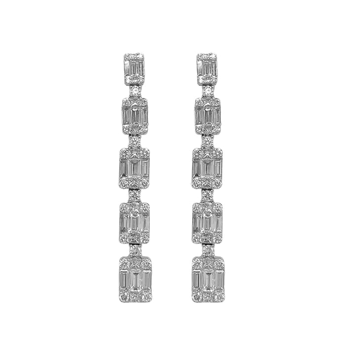 18kt White Gold Diamond Dangling Earrings