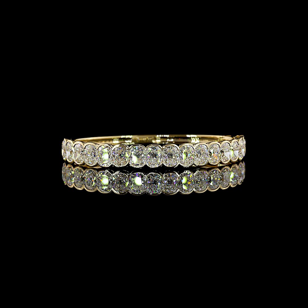 14kt Yellow Gold Lab Diamond Bangle