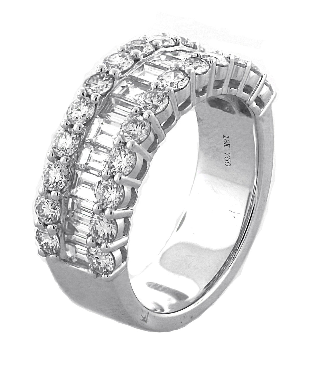 18kt White Gold Diamond Ring