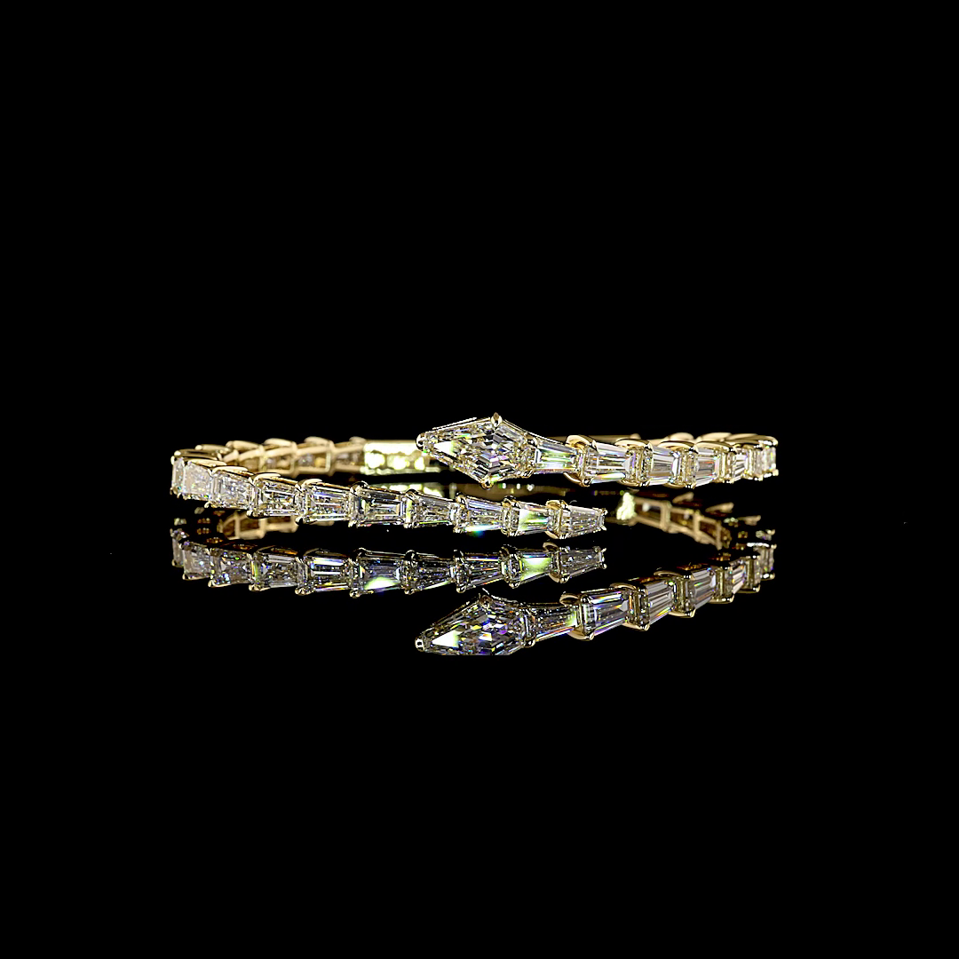 14kt Yellow Gold Lab Diamond Bangle