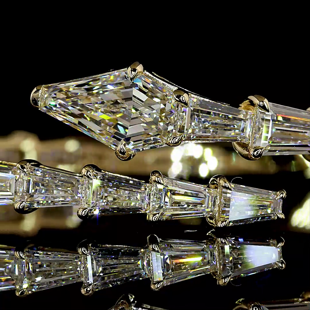 14kt Yellow Gold Lab Diamond Bangle