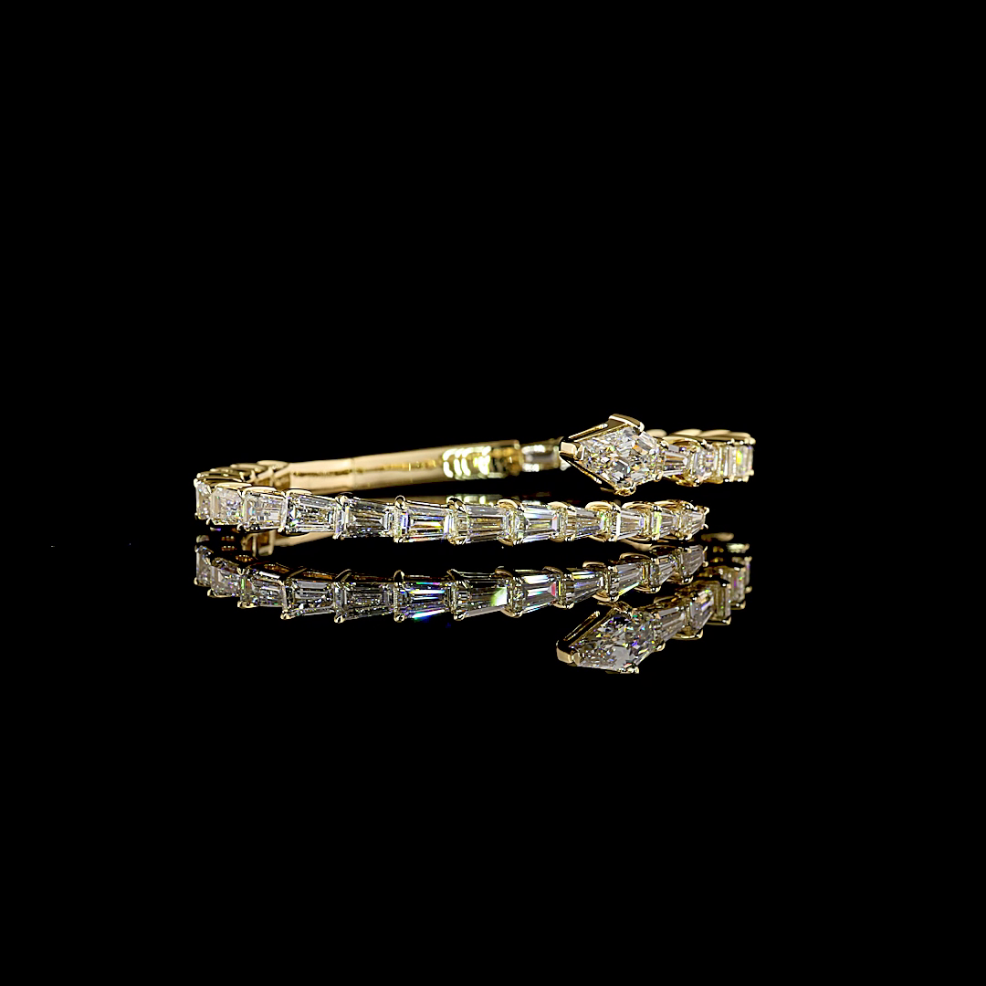 14kt Yellow Gold Lab Diamond Bangle